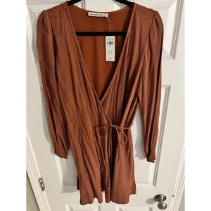NWT! Abercrombie & Fitch women’s brown wrap dress; size L